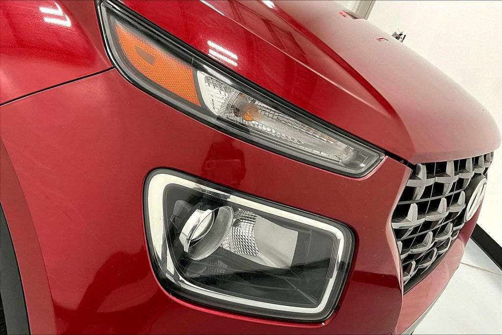 Used 2022 Hyundai Venue SEL w/ Cargo Package image 36