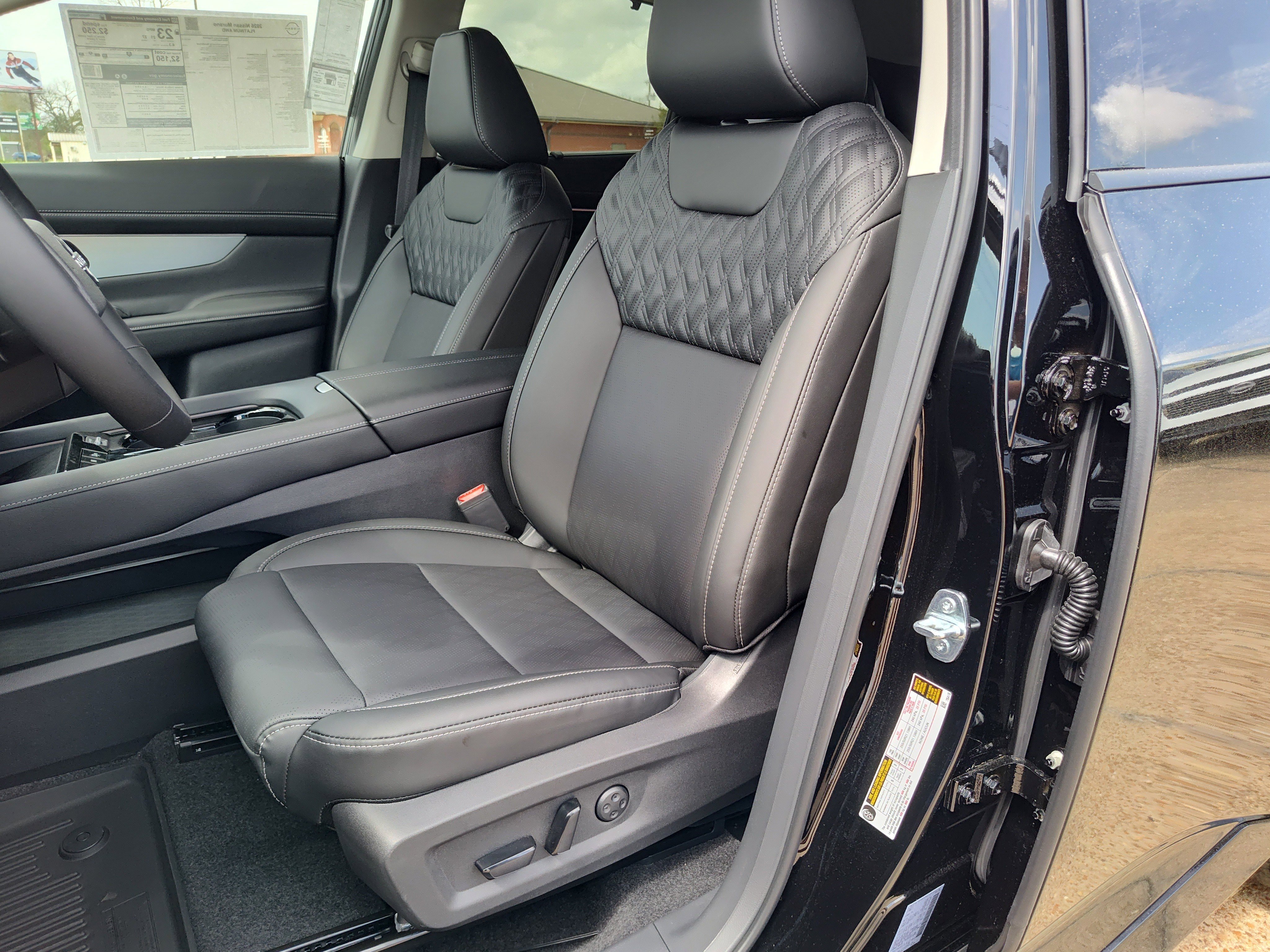 New 2026 Nissan Murano Platinum w/ Cargo Package AWD/4WD image 7