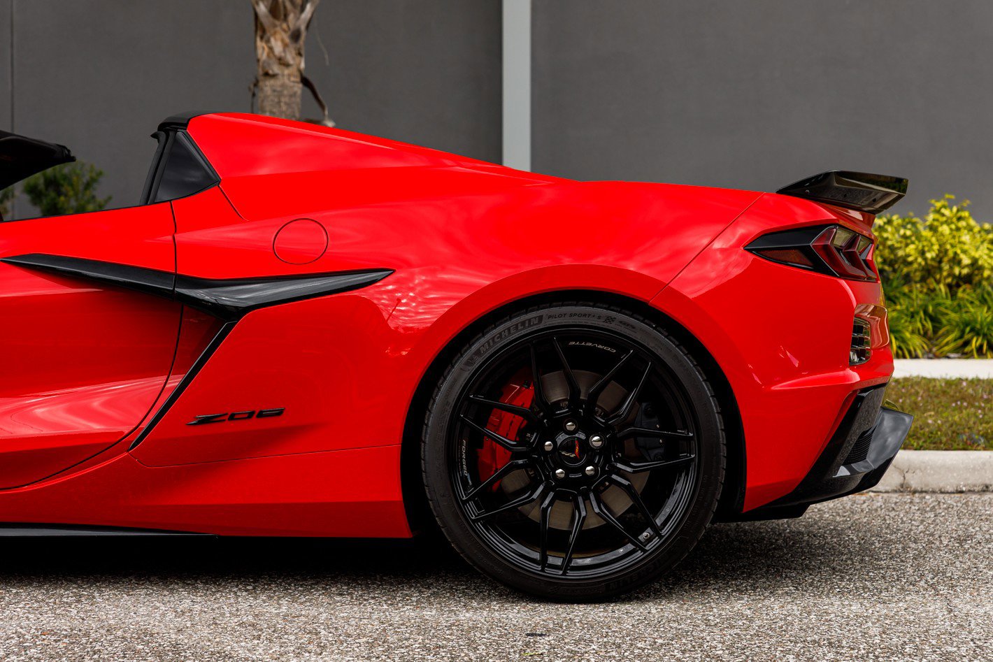 Used 2025 Chevrolet Corvette Z06 image 16