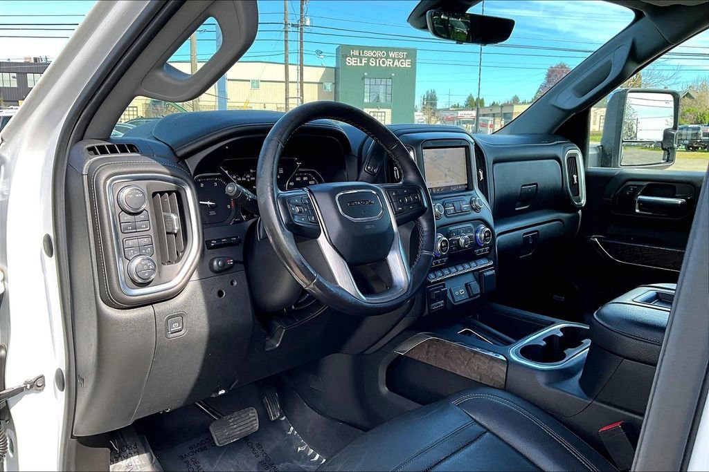 Used 2021 GMC Sierra 3500 Denali w/ Denali Ultimate Package image 17