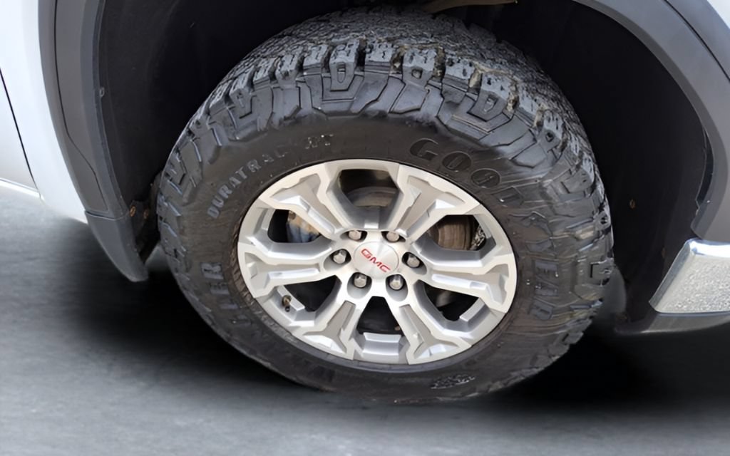 Used 2023 GMC Sierra 1500 SLE AWD/4WD image 47
