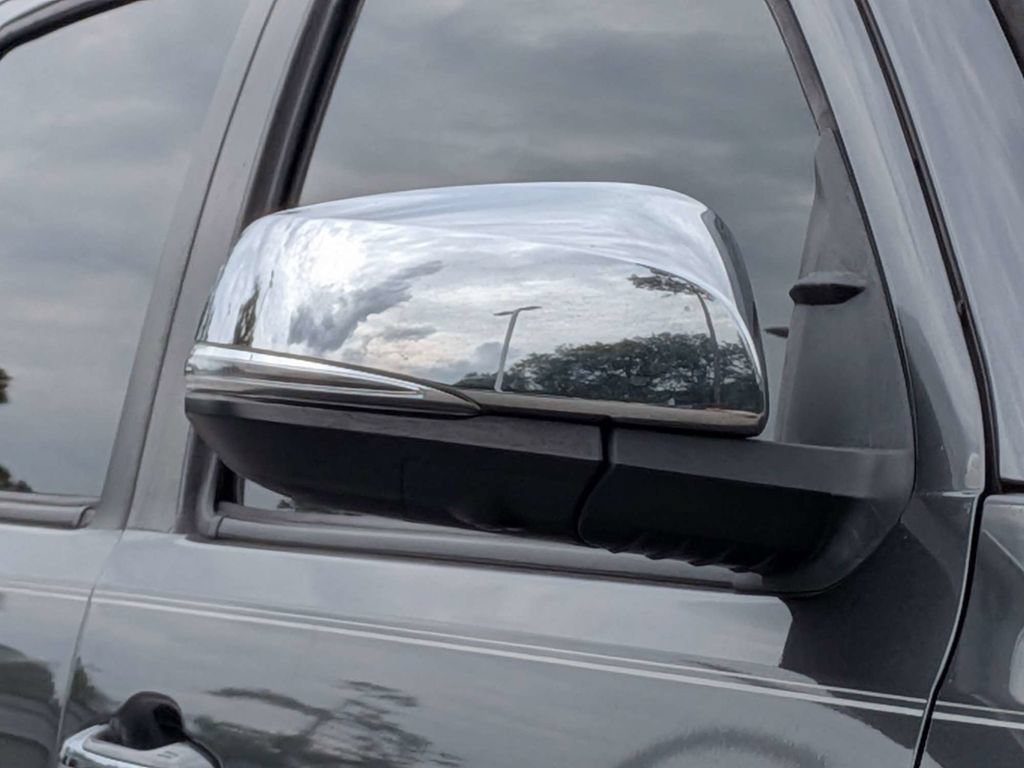 Used 2022 Toyota Tacoma Limited AWD/4WD image 9