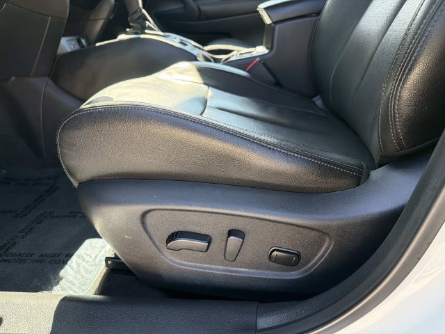 Used 2019 Nissan Rogue SL w/ Premium Package AWD/4WD image 19