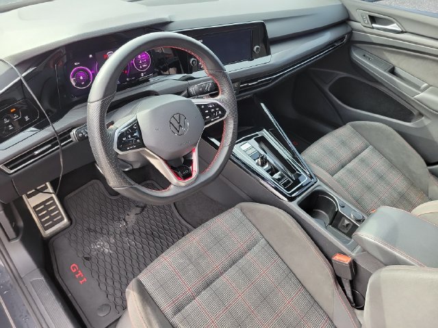 Used 2023 Volkswagen GTI 40th Anniversary Edition FWD image 22