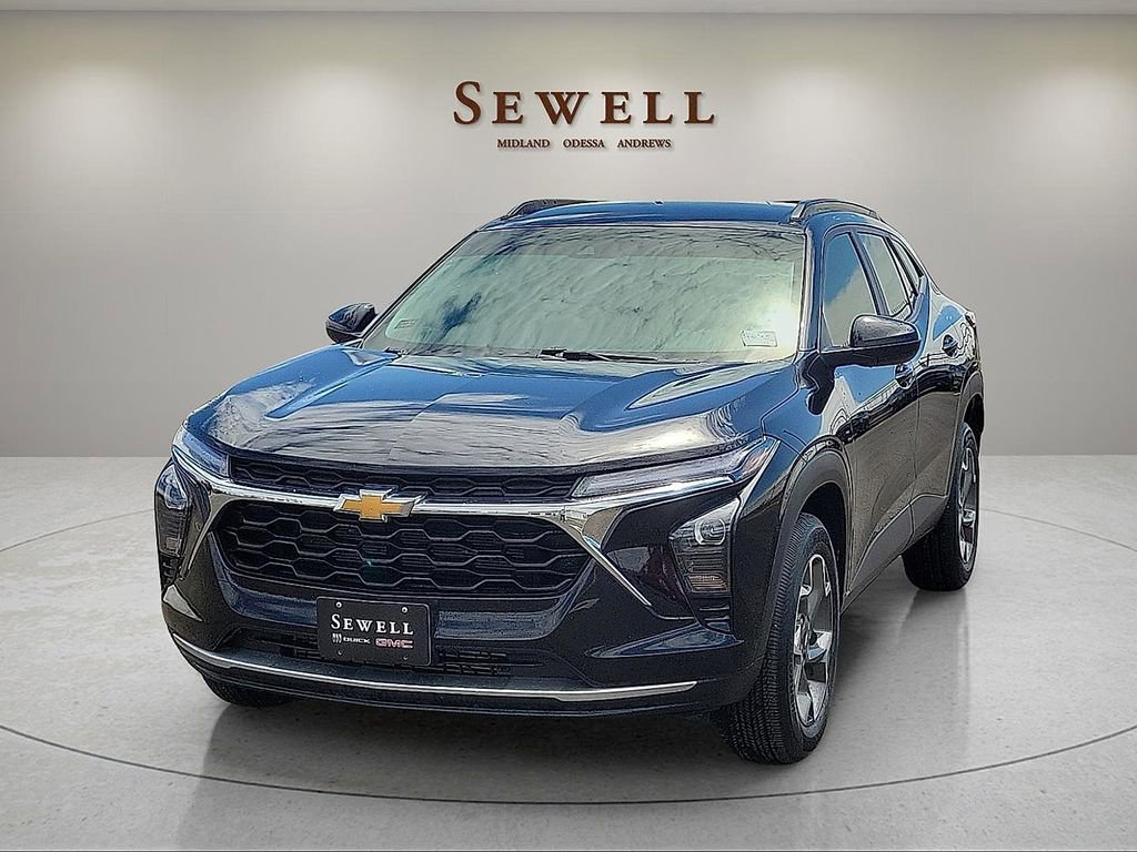 Used 2024 Chevrolet Trax LT w/ Driver Confidence Package image 1