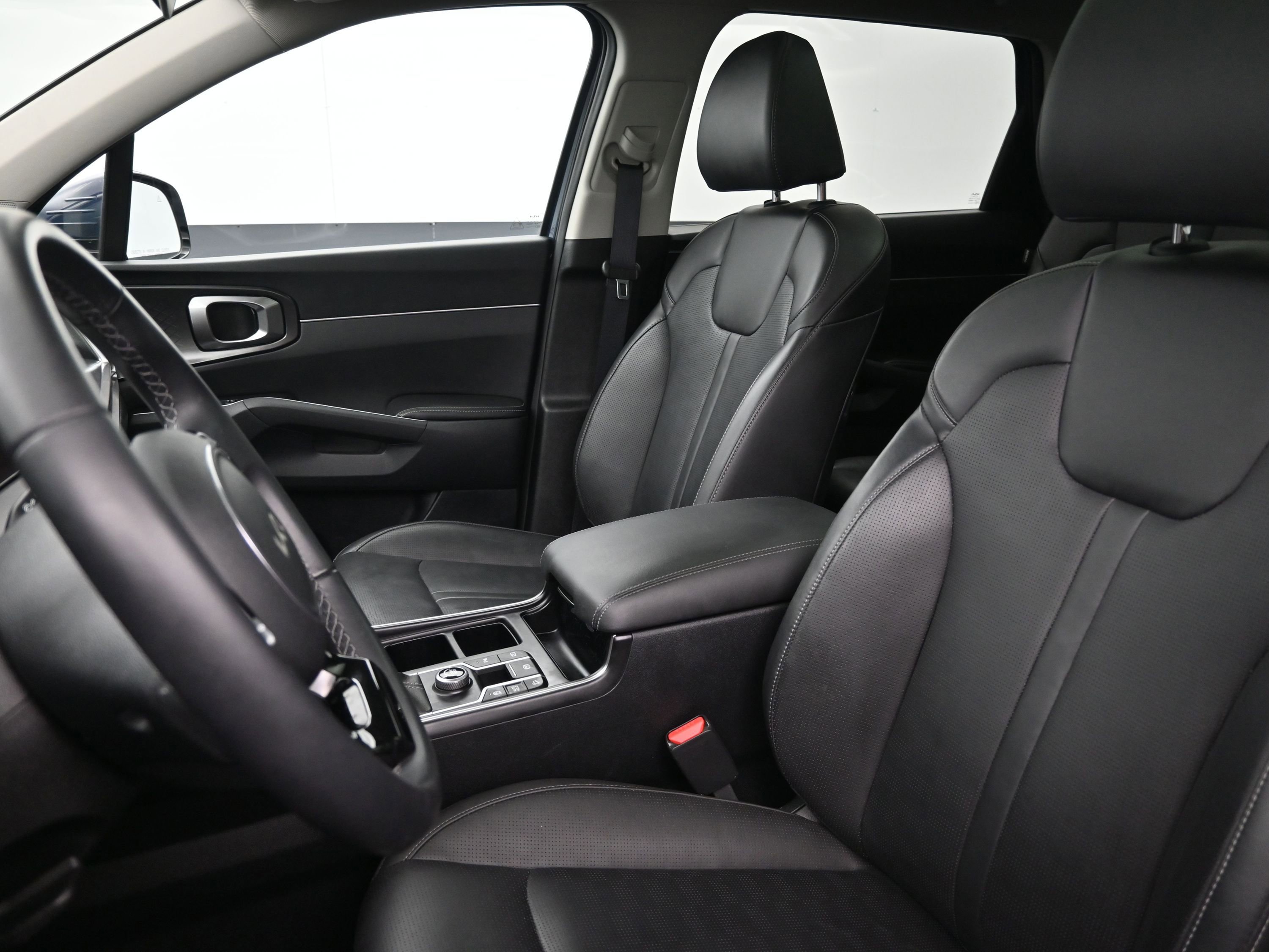 Used 2024 Kia Sorento EX w/ Panoramic Sunroof Package image 11