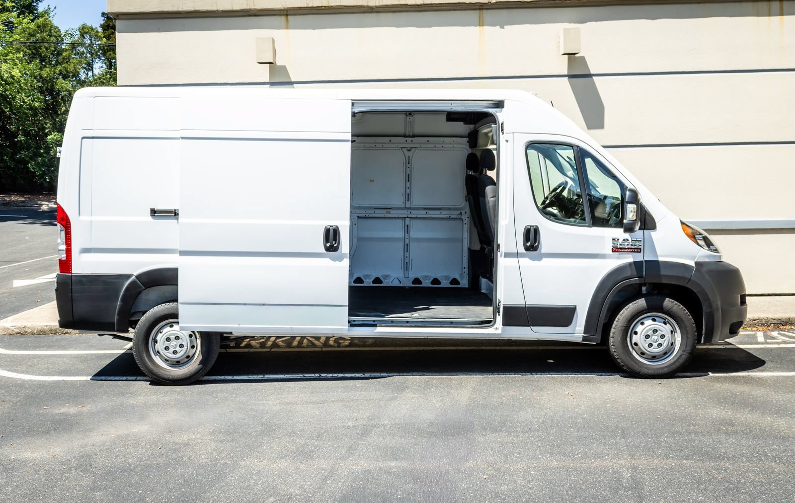 Used 2022 RAM ProMaster 2500 FWD image 18