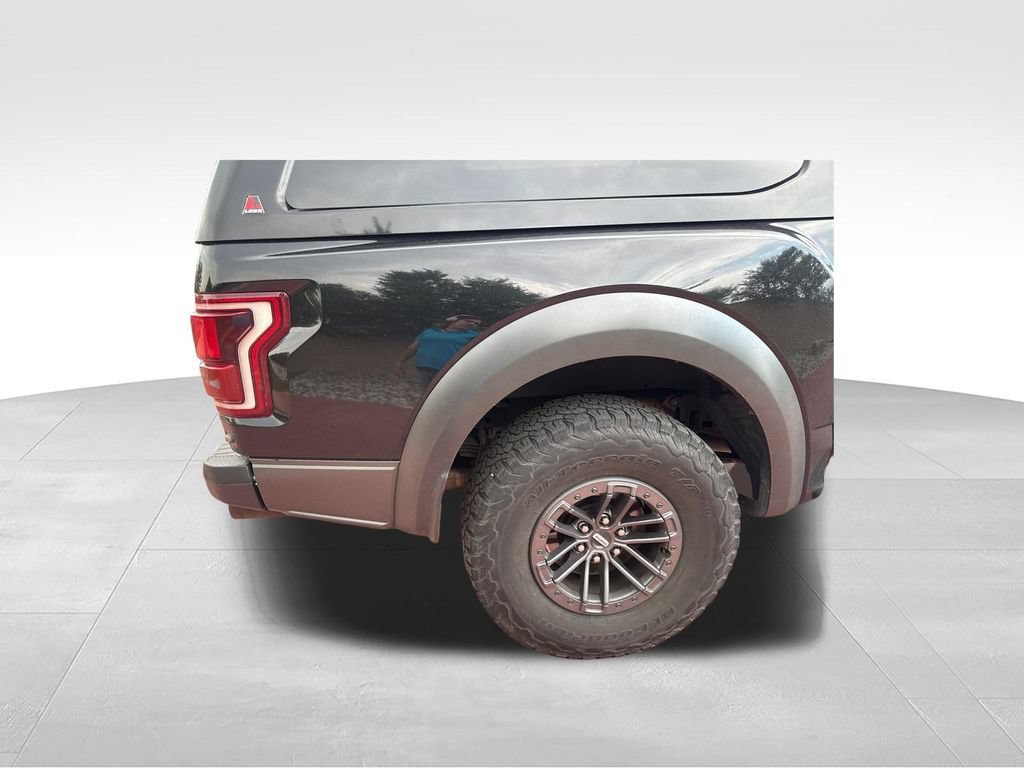 Used 2019 Ford F150 Raptor w/ Equipment Group 802A Luxury AWD/4WD image 28