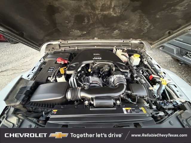 Used 2021 Jeep Gladiator Sport AWD/4WD image 32