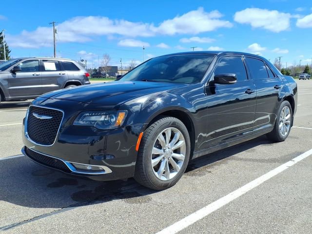 Used 2019 Chrysler 300 Touring L w/ Quick Order Package 22F AWD/4WD image 1