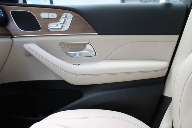 Used 2025 Mercedes-Benz GLE 350 4MATIC image 19