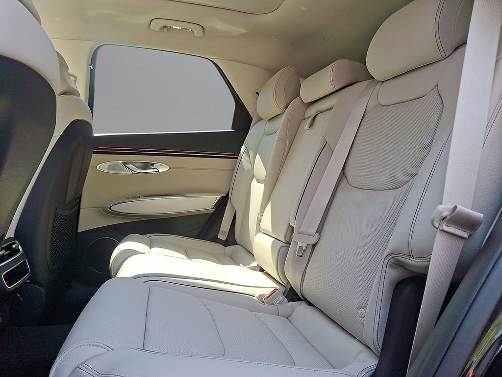 New 2026 Genesis GV70 2.5T Advanced image 13