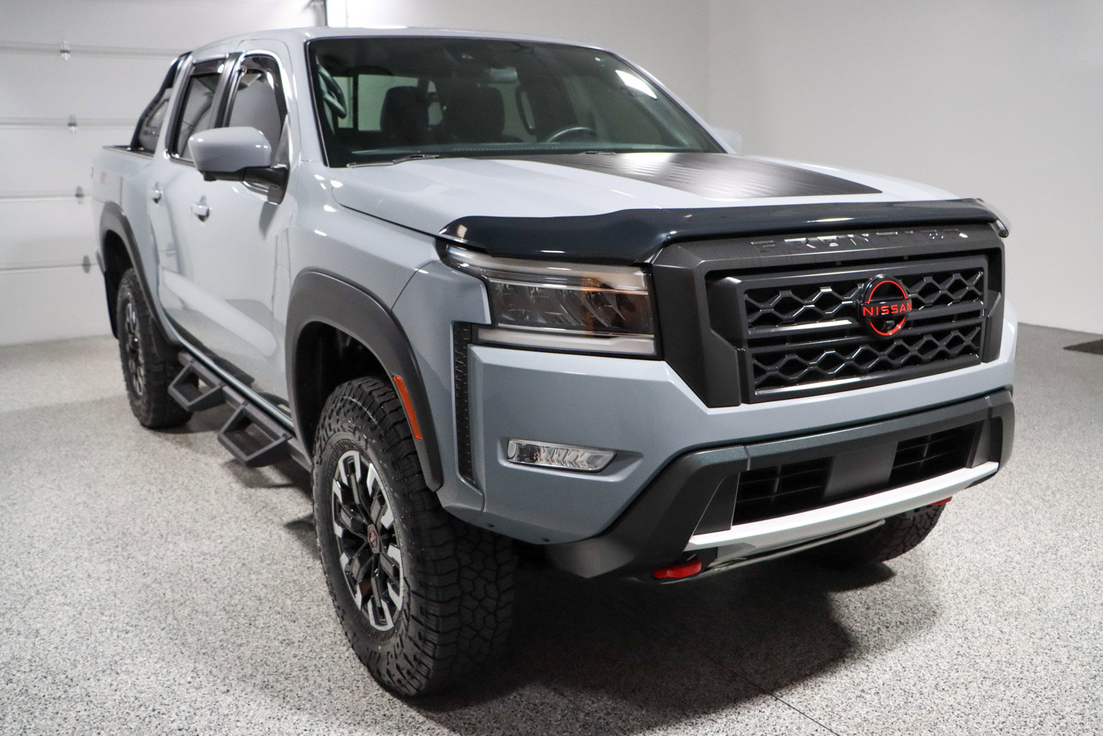 Used 2023 Nissan Frontier PRO-4X w/ Pro Convenience Package image 5