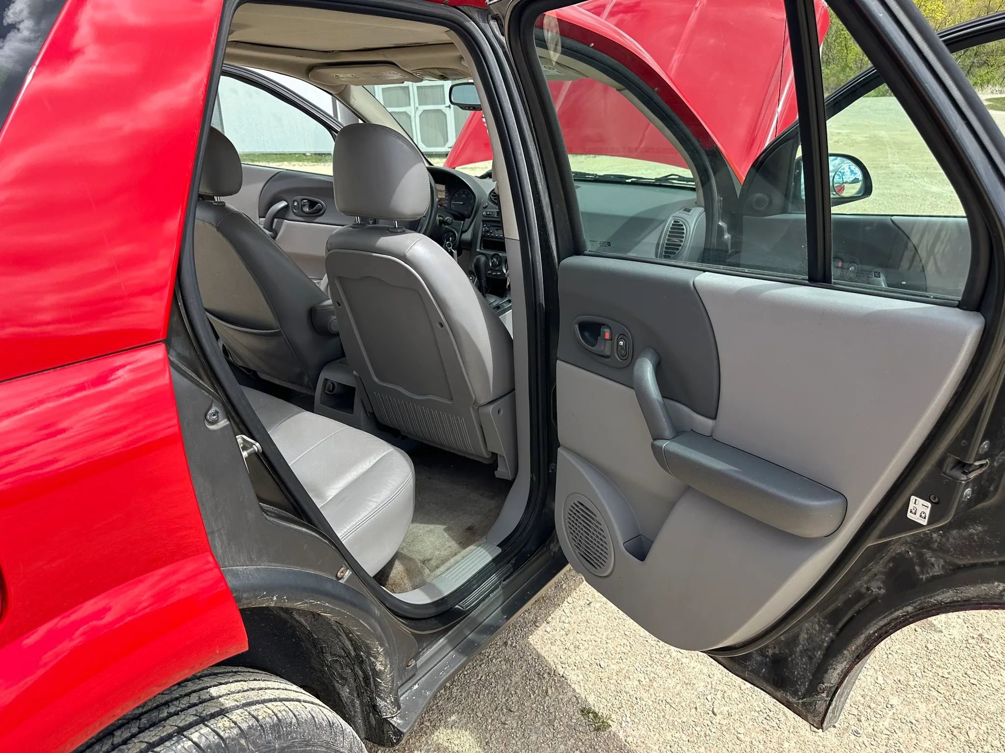 Used 2003 Saturn Vue AWD V6 w/ Leather Pkg image 12