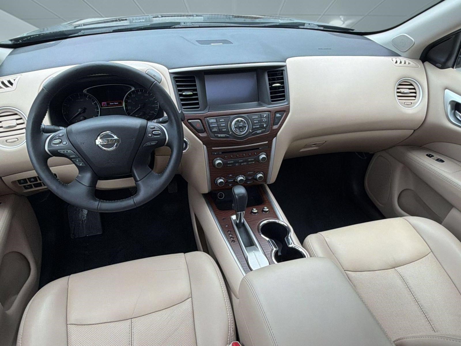 Used 2019 Nissan Pathfinder Platinum w/ Cargo Package FWD image 16