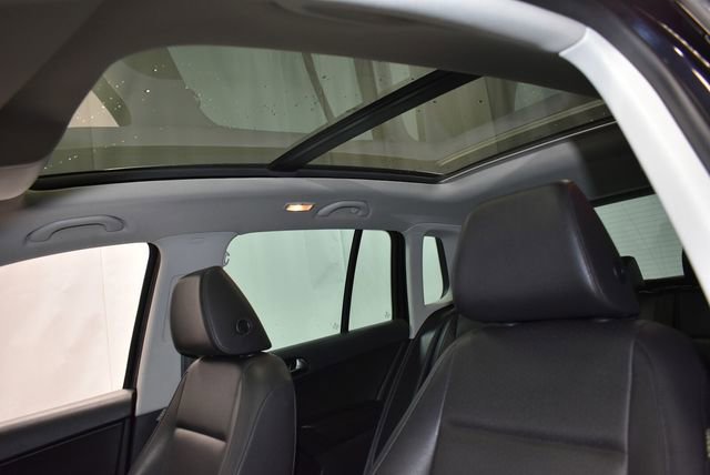 Used 2017 Volkswagen Tiguan Wolfsburg Edition AWD/4WD image 13