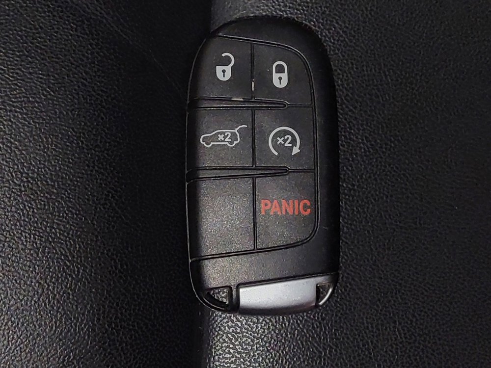 Used 2019 Jeep Grand Cherokee Limited AWD/4WD image 32