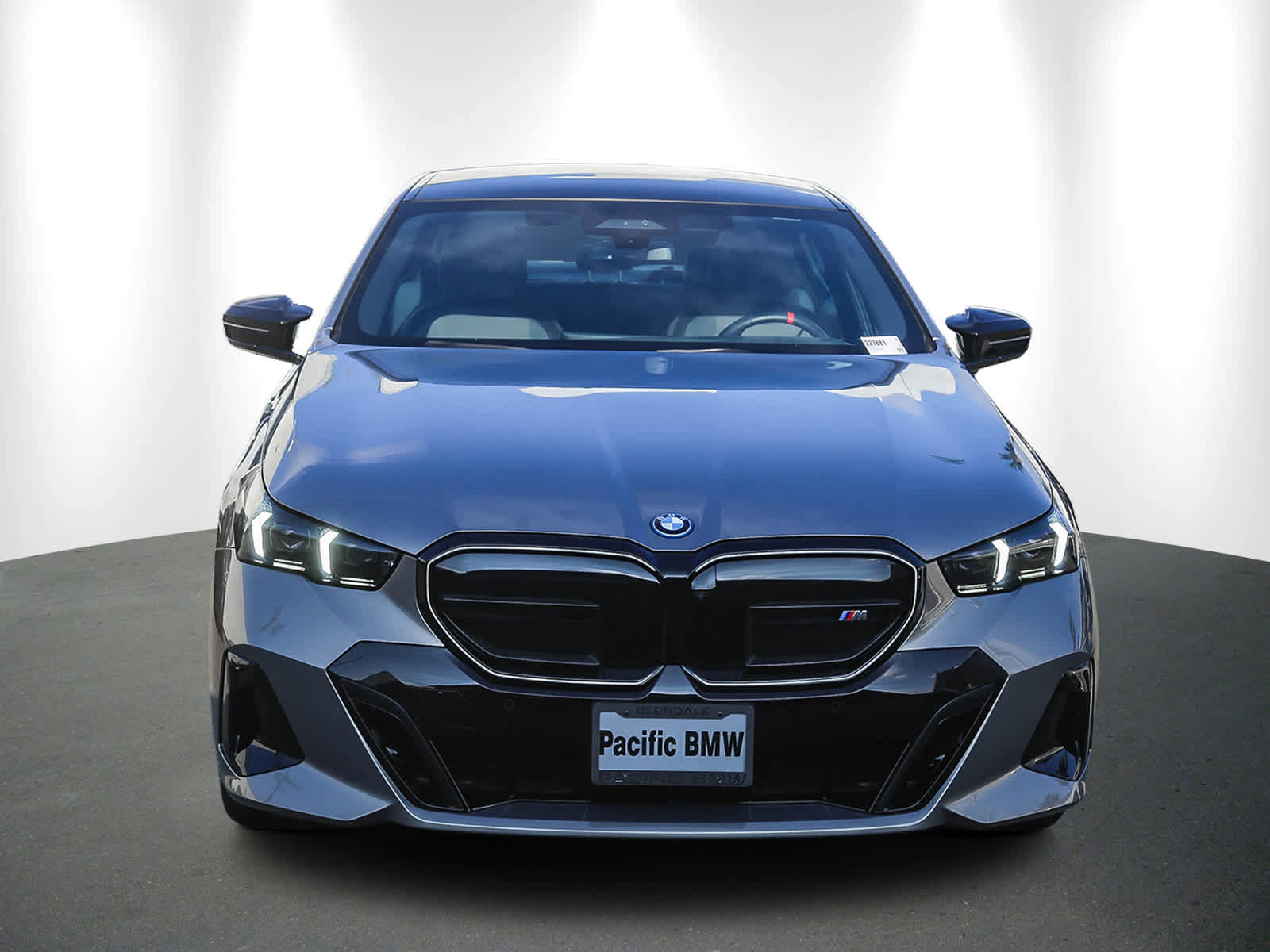 Used 2025 BMW i5 M60 w/ Premium Package image 2