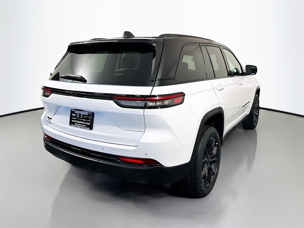 New 2025 Jeep Grand Cherokee Limited image 7