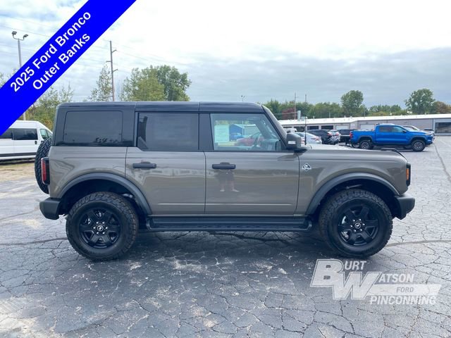 New 2025 Ford Bronco Outer Banks image 8