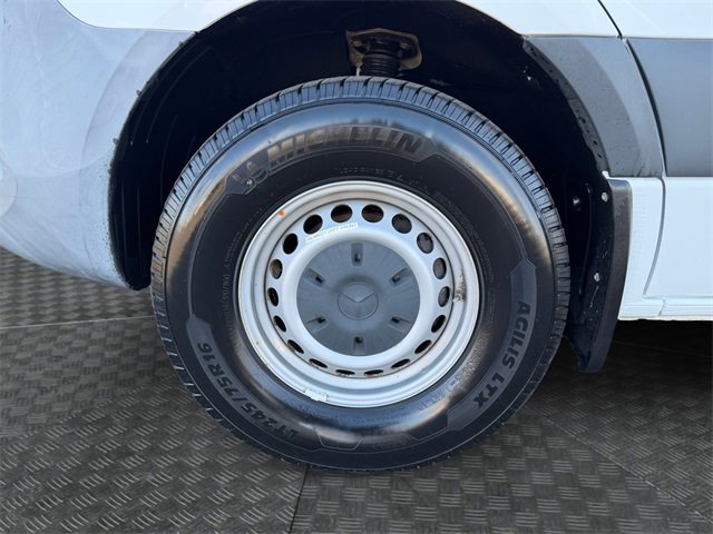 Used 2020 Mercedes-Benz Sprinter 2500 image 14