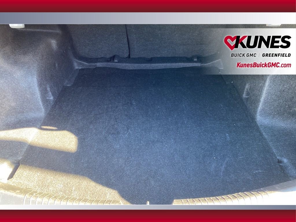 Used 2024 Chevrolet Malibu LT image 35