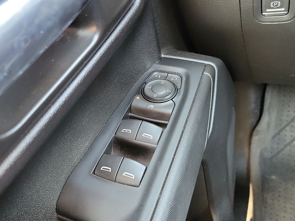 Used 2023 Chevrolet Silverado 1500 Custom AWD/4WD image 13