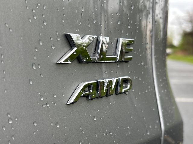 Used 2023 Toyota RAV4 XLE AWD/4WD image 29