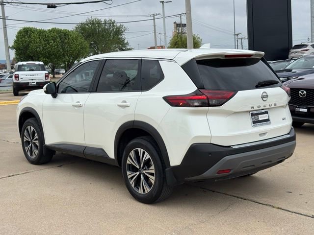 Used 2023 Nissan Rogue SV image 4