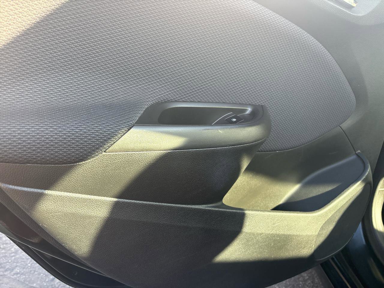 Used 2016 Chevrolet Cruze LT image 16