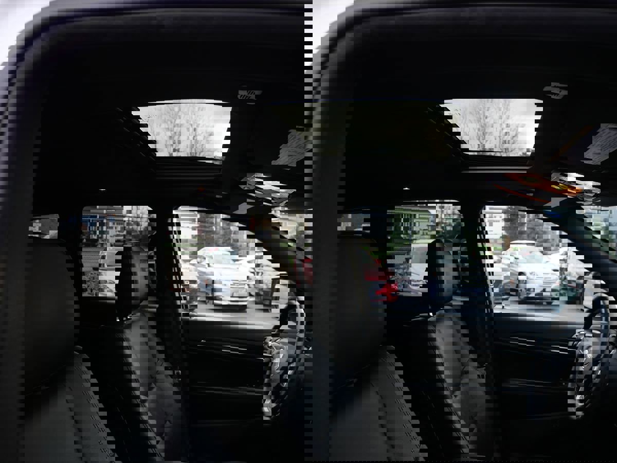 Used 2021 Jeep Grand Cherokee Limited w/ Trailer Tow Group IV image 30