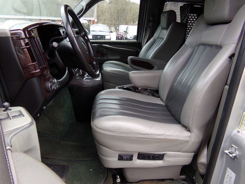 Used 2013 GMC Savana 2500 Extended image 32