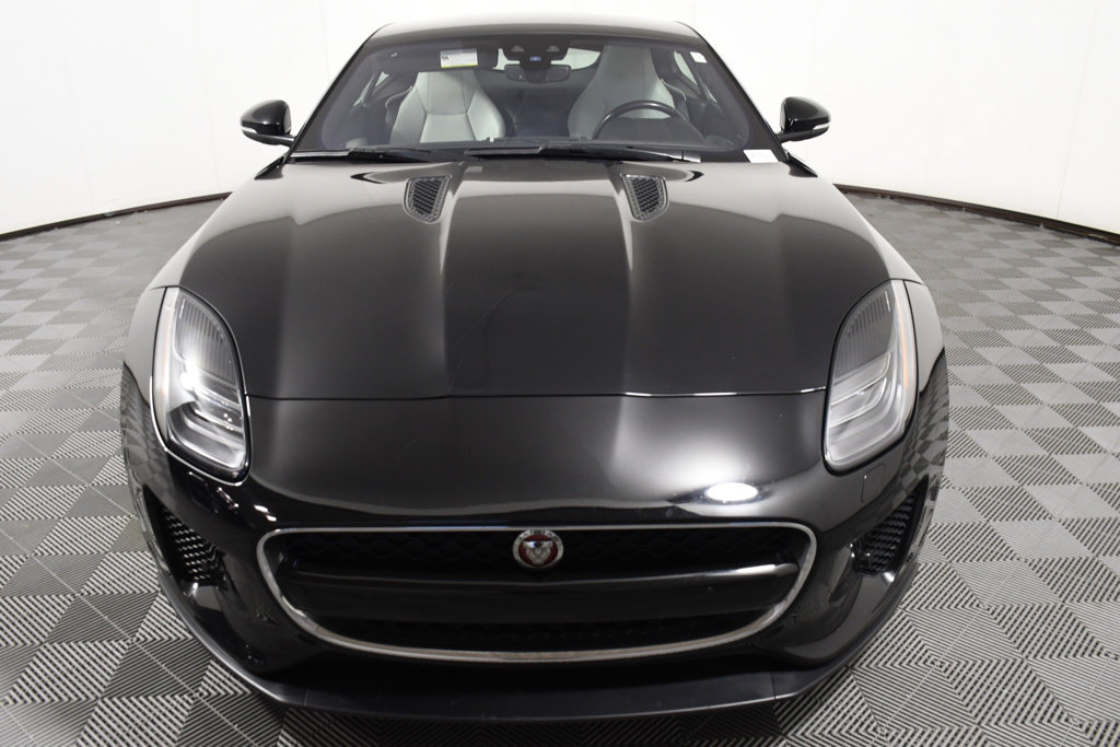 Used 2018 Jaguar F-TYPE Coupe RWD image 10