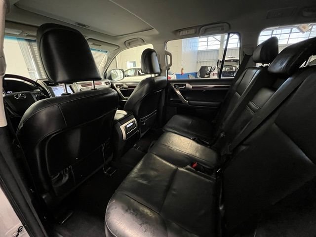 Used 2017 Lexus GX 460 AWD/4WD image 14