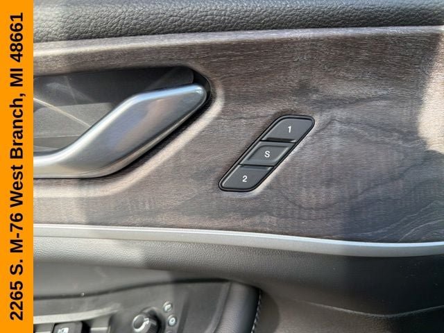 New 2026 Jeep Grand Cherokee L Limited w/ Luxury Tech Group II AWD/4WD image 14