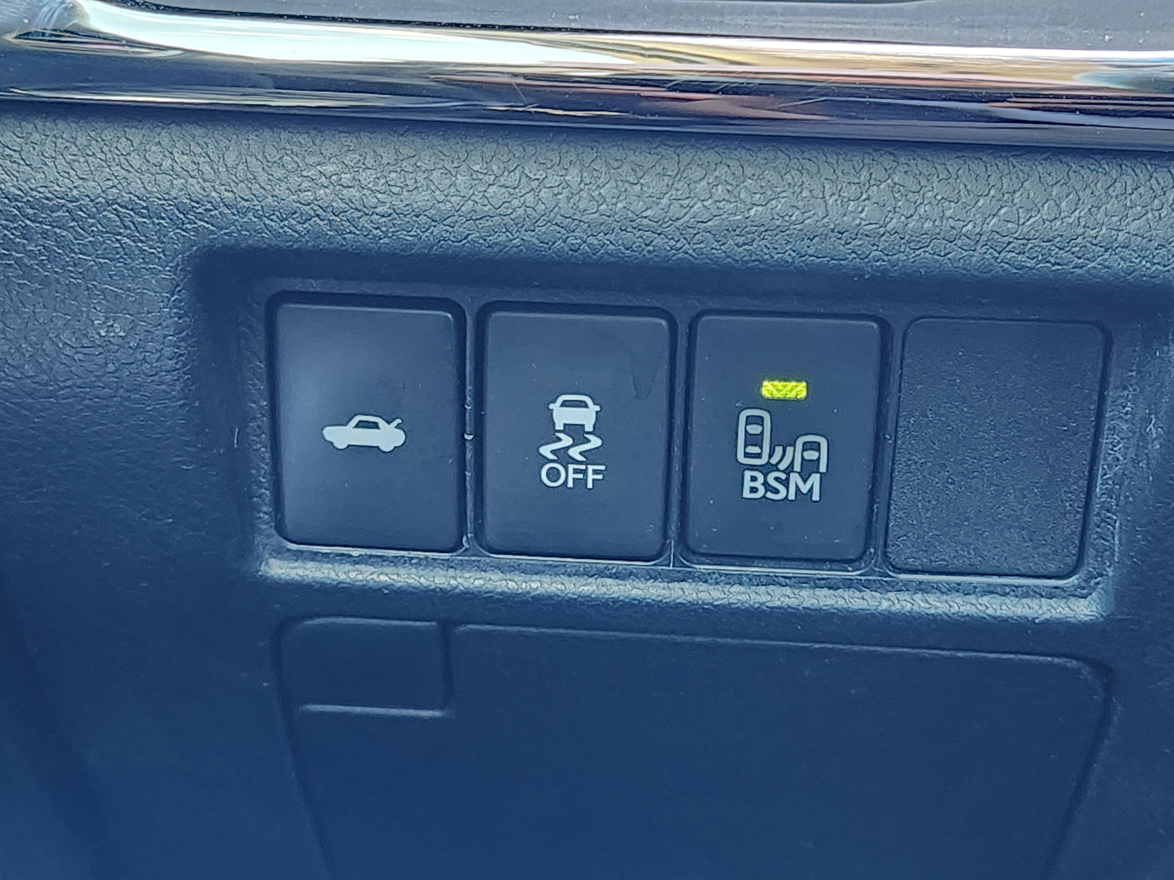 Used 2013 Toyota Avalon XLE image 22