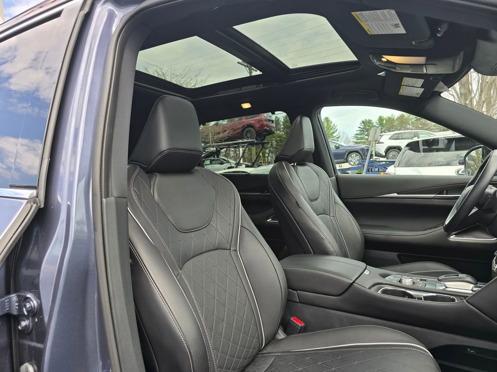 Used 2023 INFINITI QX60 Autograph w/ Cargo Package AWD/4WD image 11