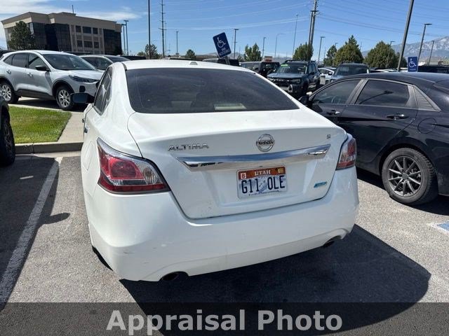Used 2014 Nissan Altima 2.5 S w/ Display Audio Package FWD image 8