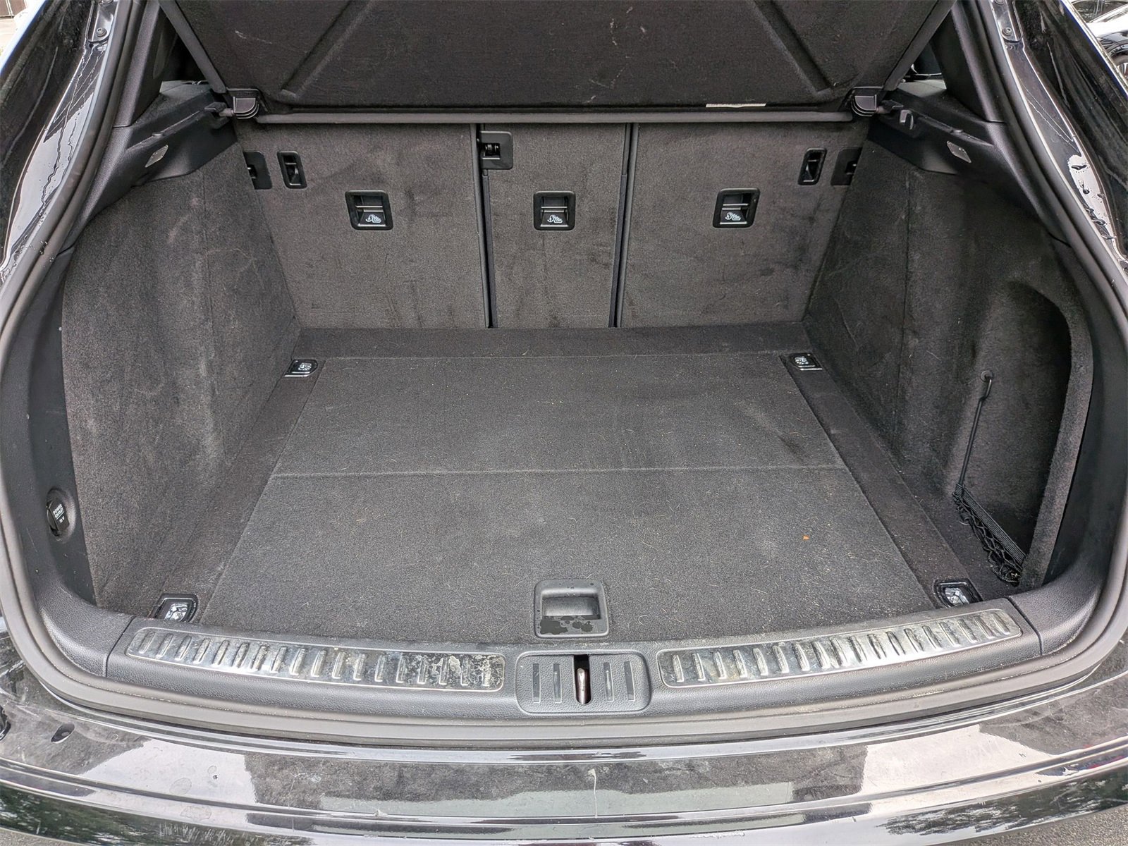 Used 2021 Porsche Macan image 34