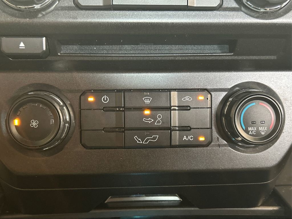 Used 2018 Ford F150 XLT image 34