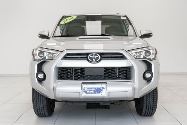 Used 2024 Toyota 4Runner TRD Off-Road Premium image 5