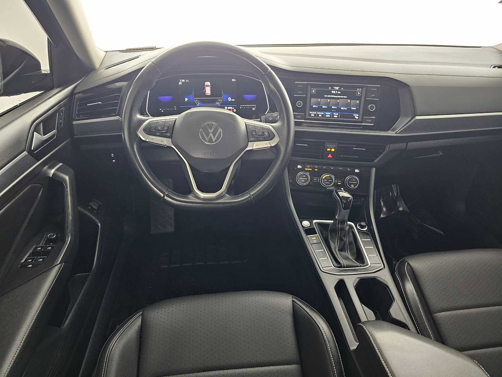 Used 2022 Volkswagen Jetta SE image 18