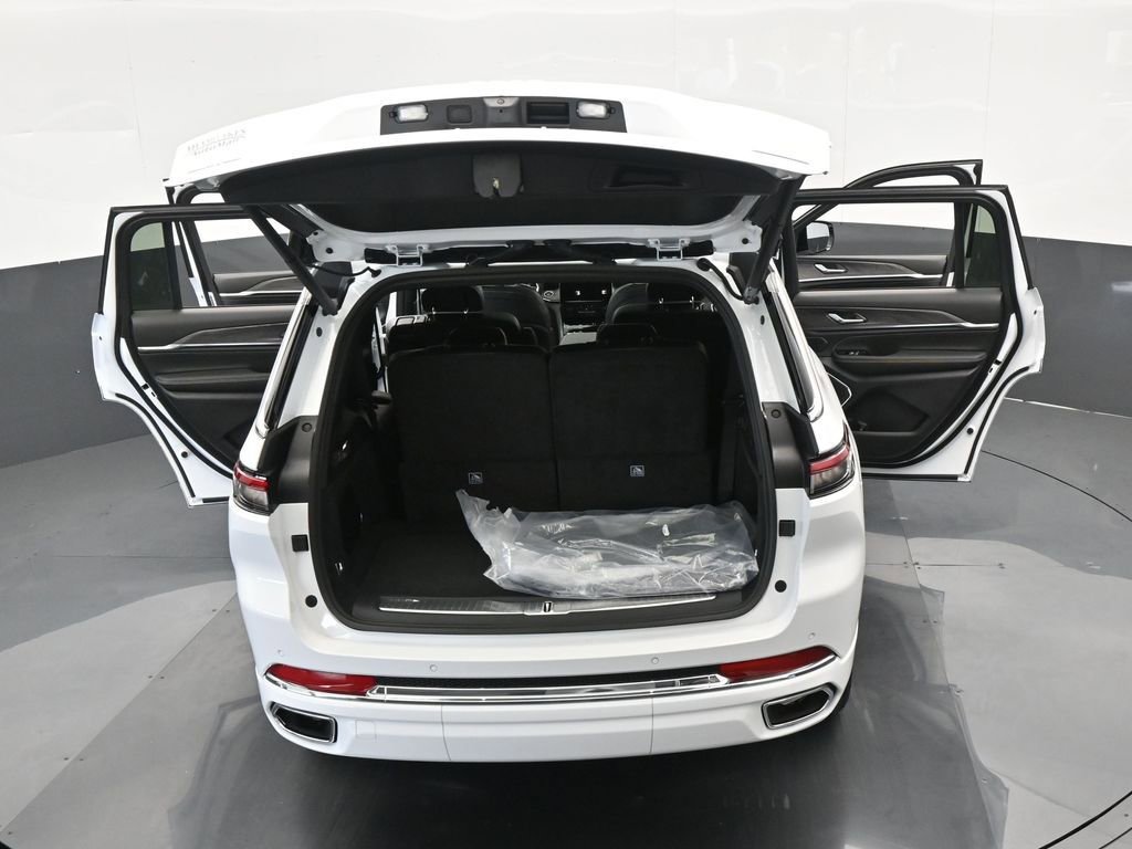 Used 2024 Jeep Grand Cherokee L Overland image 59