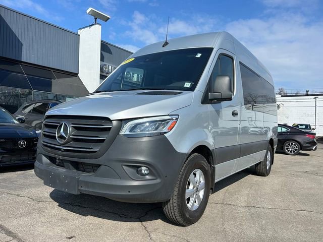 Used 2024 Mercedes-Benz Sprinter 2500 image 2
