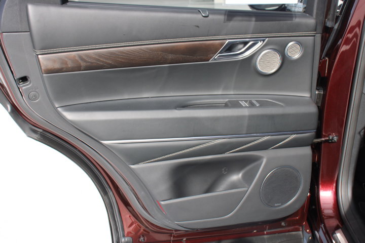 Used 2021 Genesis GV80 2.5T w/ Prestige Package 04 image 13