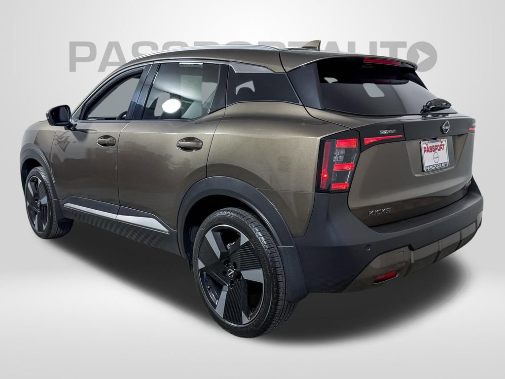 Certified 2025 Nissan Kicks SR AWD/4WD image 5