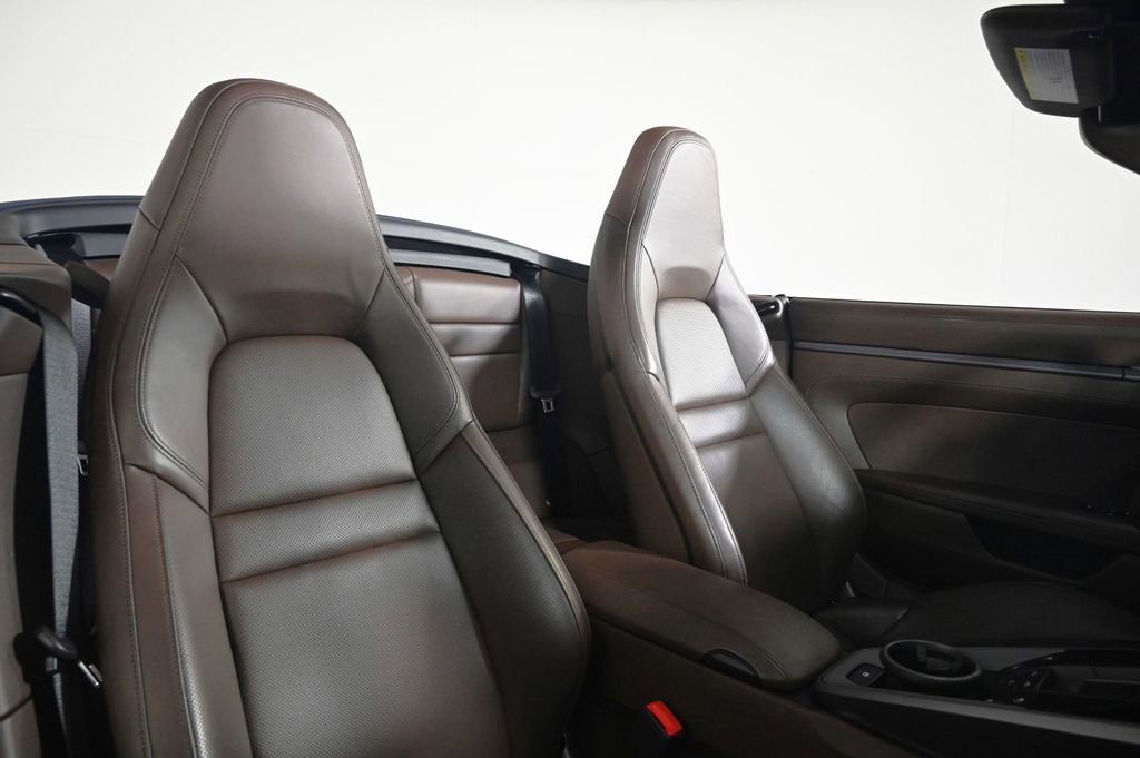 Certified 2021 Porsche 911 Carrera RWD image 16