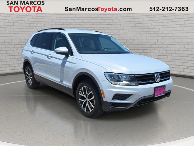 Used 2018 Volkswagen Tiguan SE AWD/4WD image 3