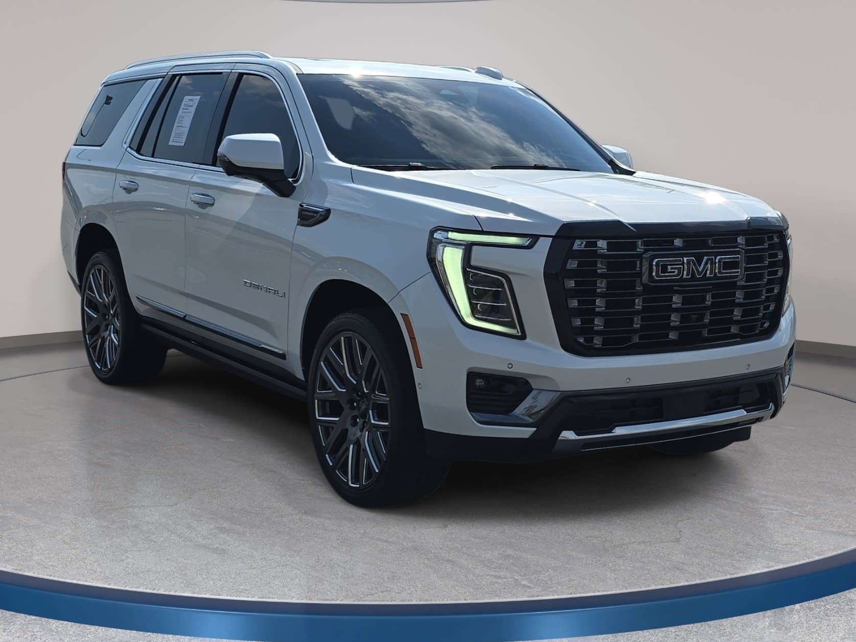 Used 2025 GMC Yukon Denali Ultimate image 3