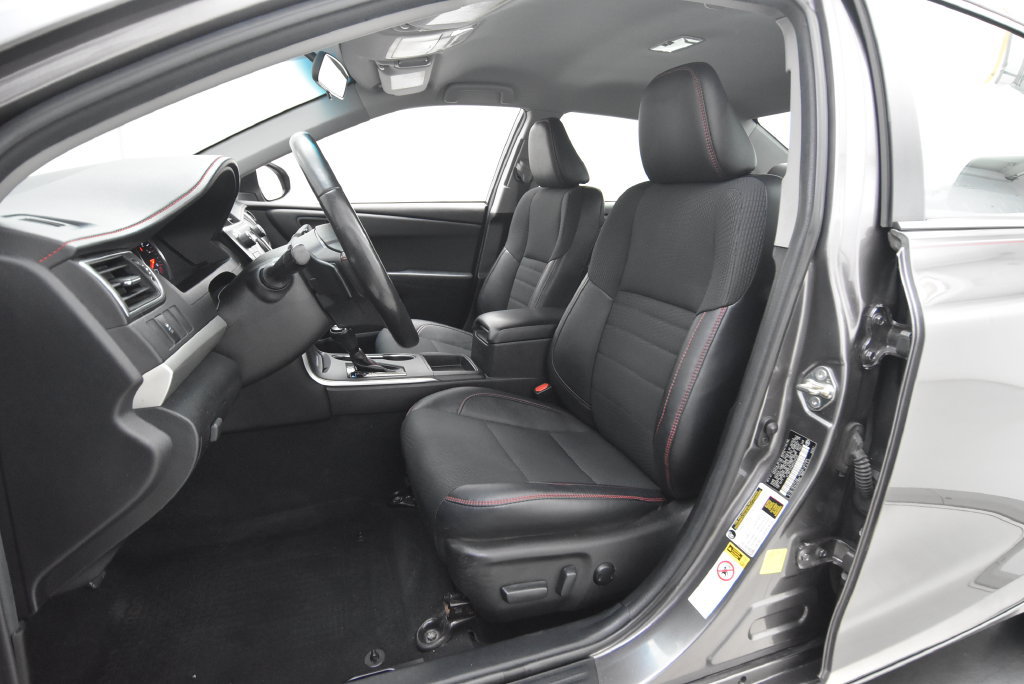 Used 2017 Toyota Camry SE FWD image 25